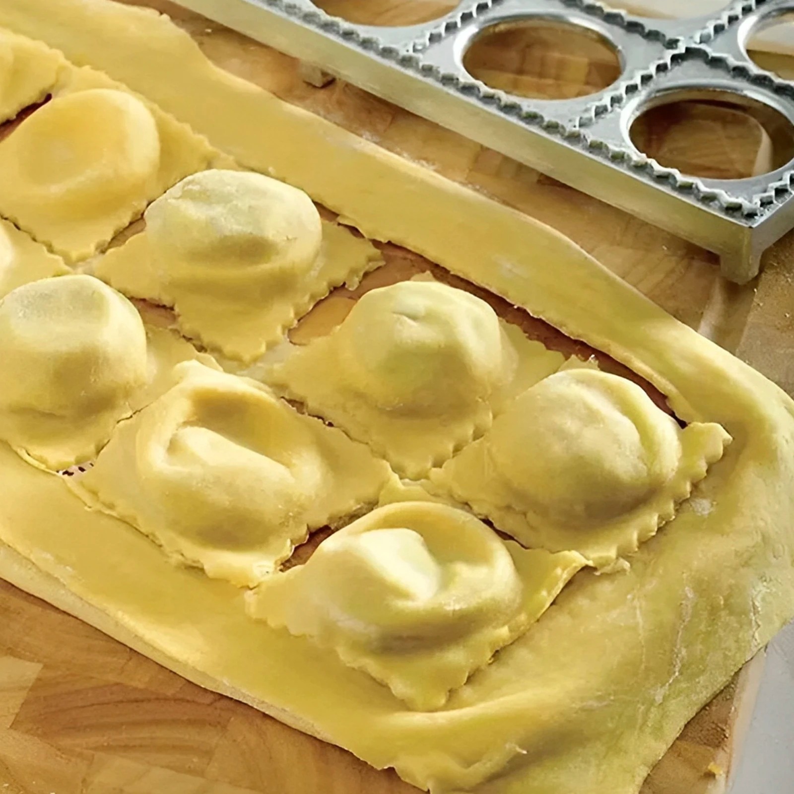 Dumpling Mold 12 Holes Ravioli - đánh giá và giá Kitchen Q